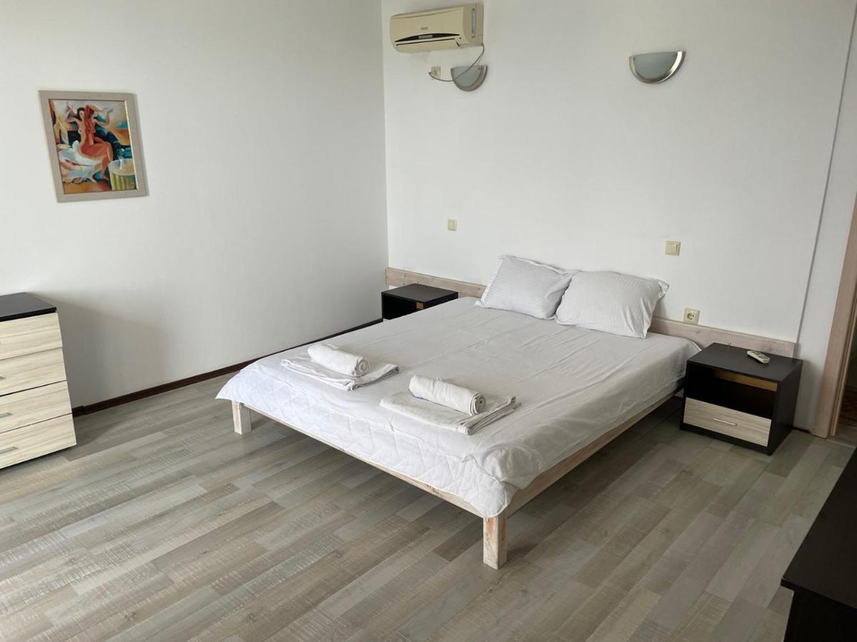 Safo Apartments And Rooms โซโซโปล ภายนอก รูปภาพ