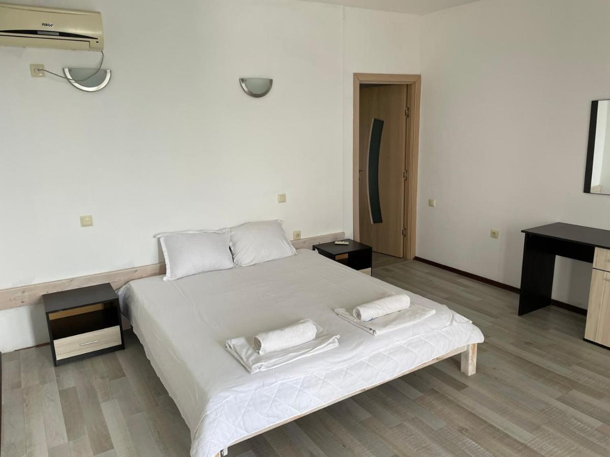 Safo Apartments And Rooms โซโซโปล ภายนอก รูปภาพ
